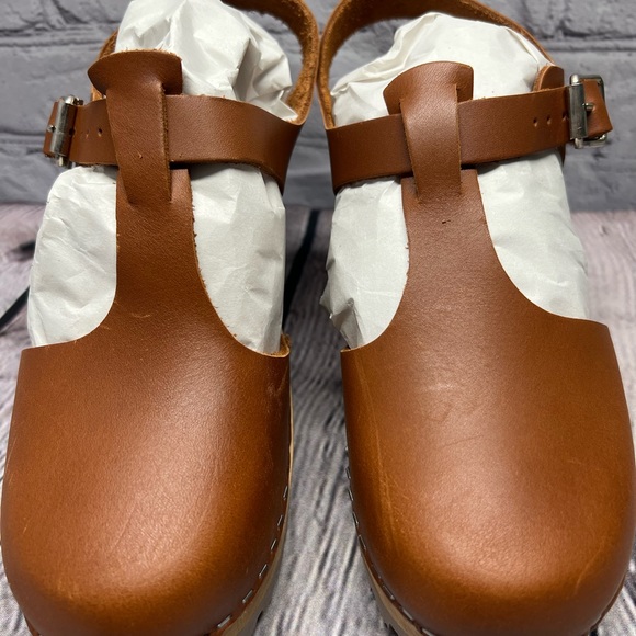 MIA Swedish Clogs - Picture 3 of 10